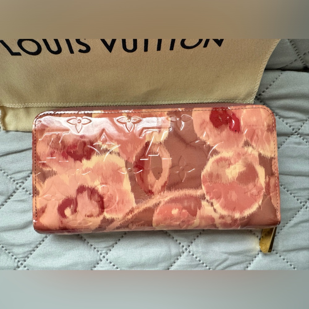 Louis Vuitton floral Vernis wallet